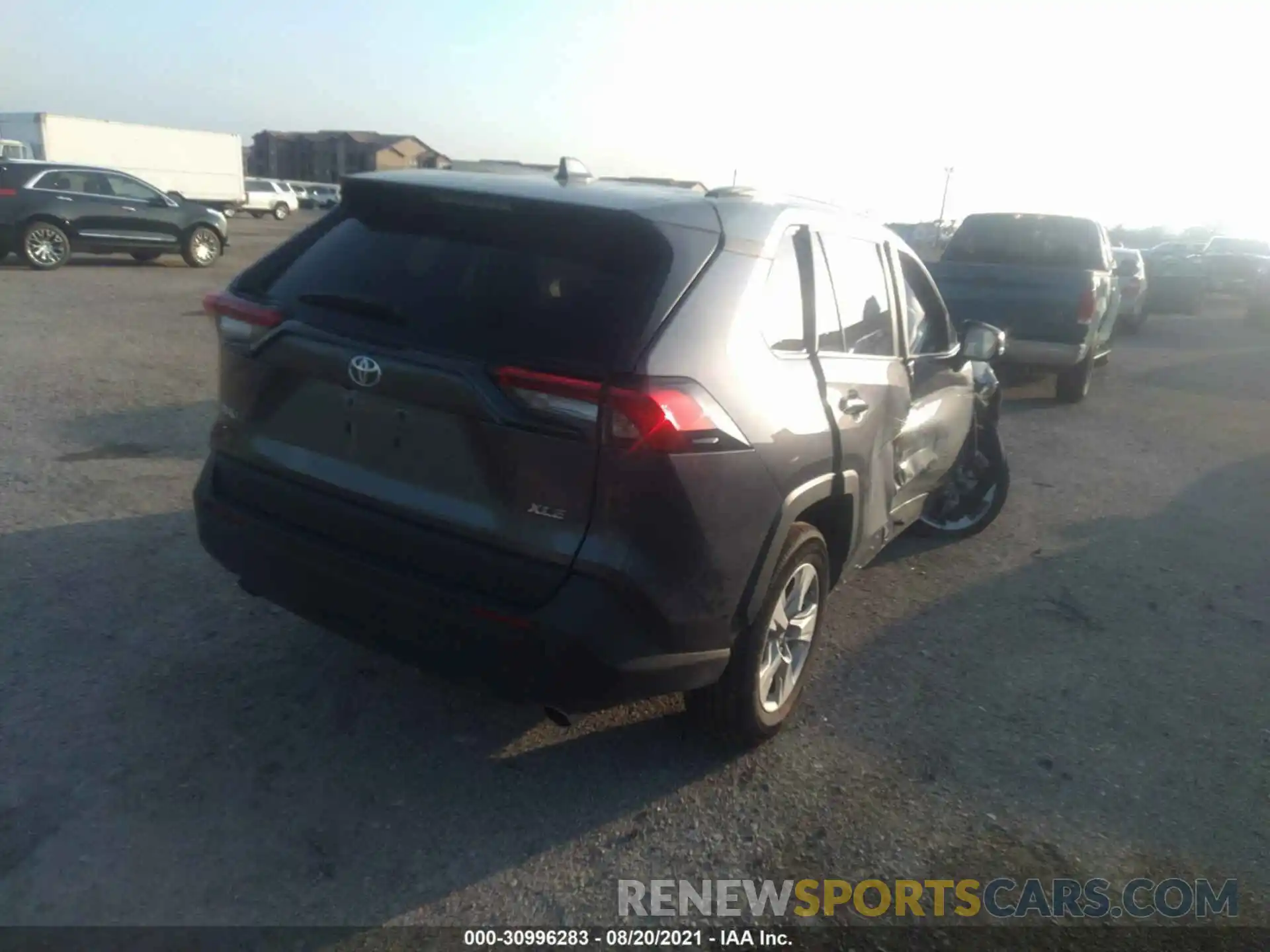 4 Photograph of a damaged car 2T3W1RFV1MC121993 TOYOTA RAV4 2021