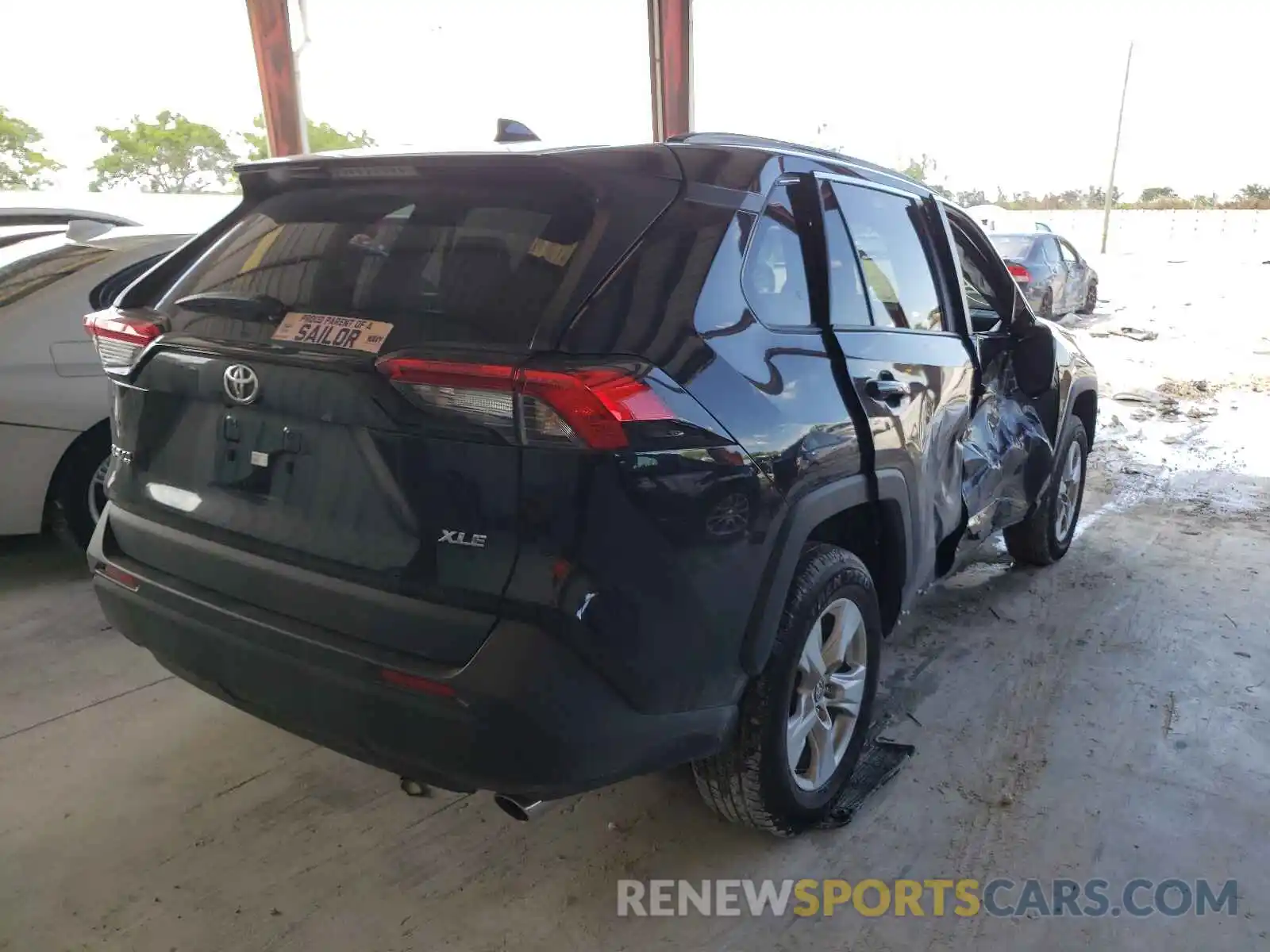 4 Photograph of a damaged car 2T3W1RFV1MC123274 TOYOTA RAV4 2021