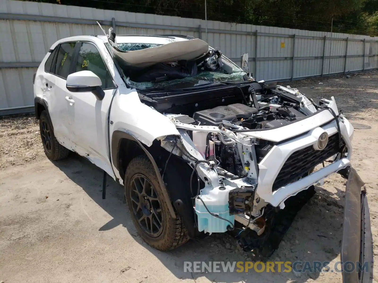 1 Photograph of a damaged car 2T3W1RFV1MC129334 TOYOTA RAV4 2021