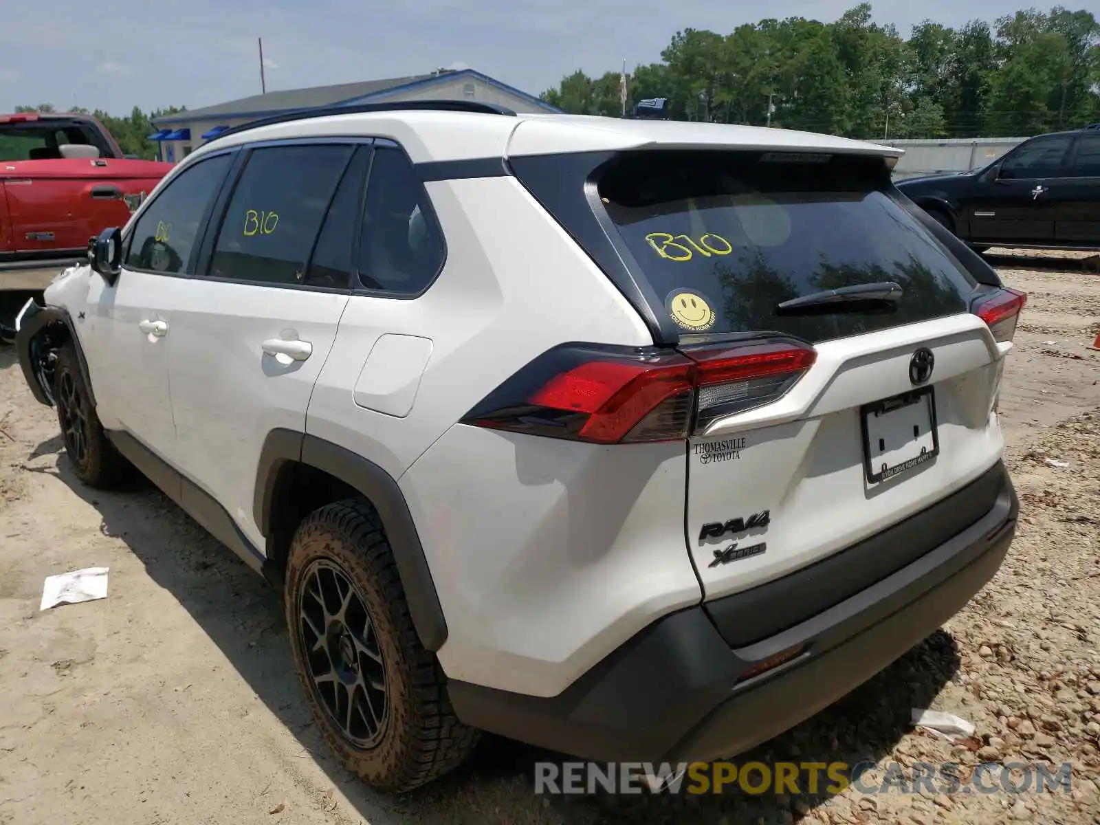 3 Photograph of a damaged car 2T3W1RFV1MC129334 TOYOTA RAV4 2021