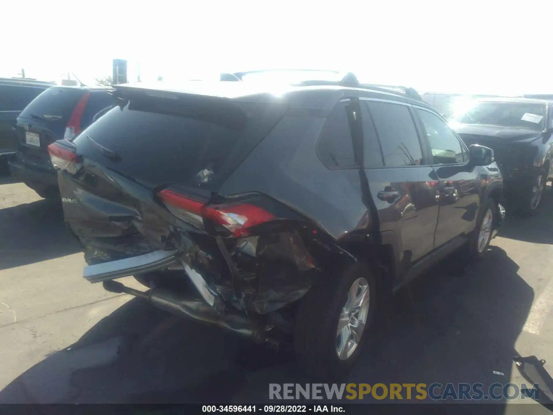 4 Photograph of a damaged car 2T3W1RFV1MC152807 TOYOTA RAV4 2021