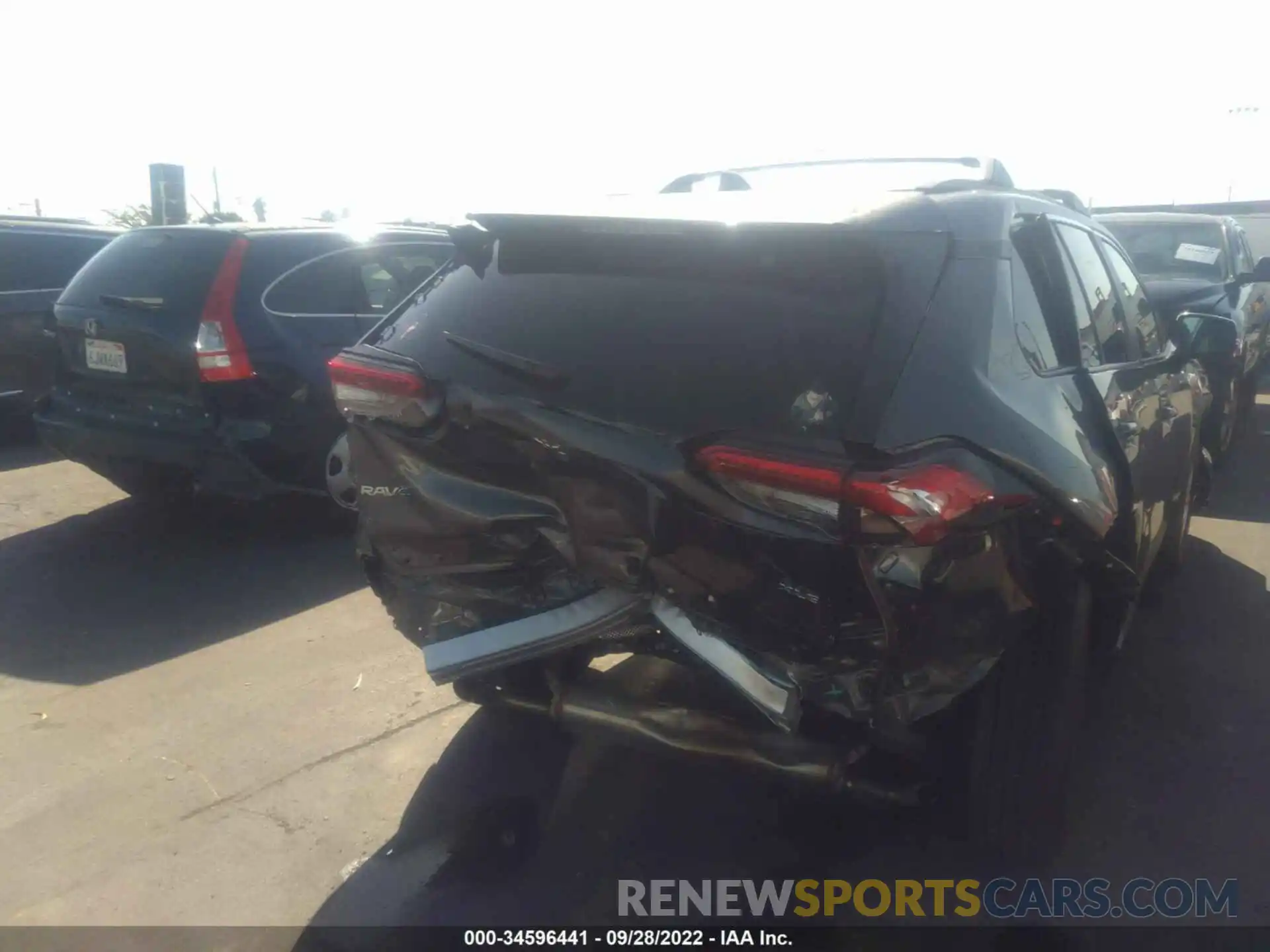 6 Photograph of a damaged car 2T3W1RFV1MC152807 TOYOTA RAV4 2021