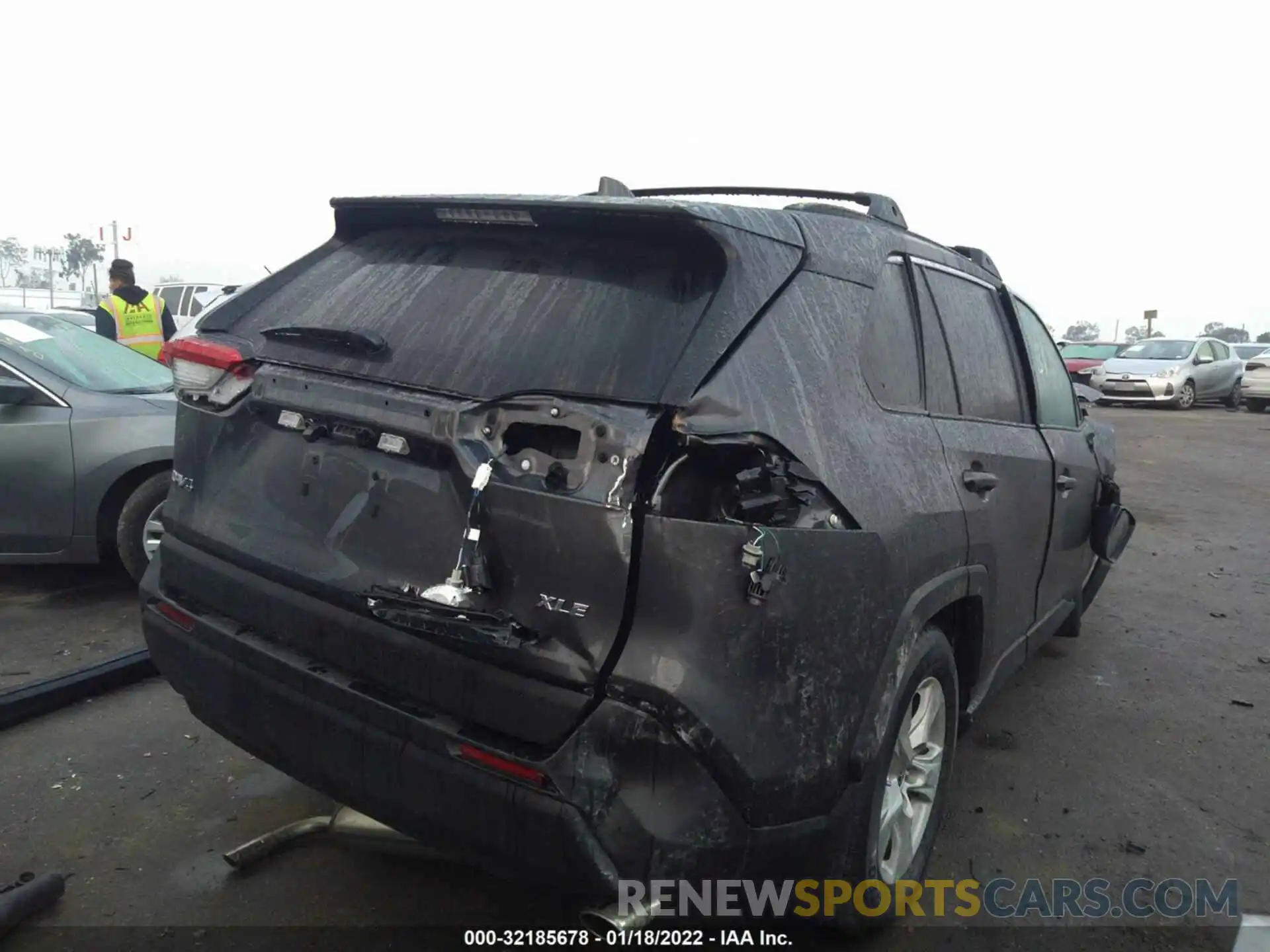 4 Фотография поврежденного автомобиля 2T3W1RFV1MC158431 TOYOTA RAV4 2021