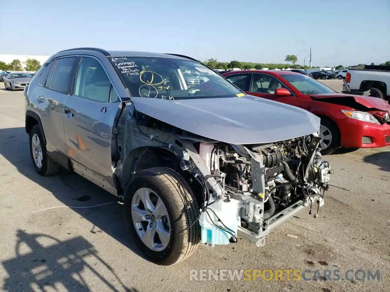 1 Photograph of a damaged car 2T3W1RFV1MC161216 TOYOTA RAV4 2021