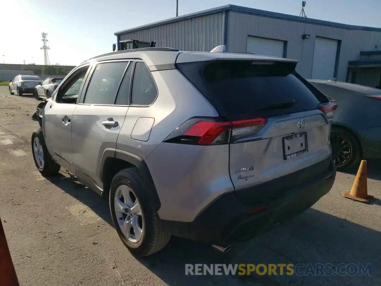 3 Photograph of a damaged car 2T3W1RFV1MC161216 TOYOTA RAV4 2021