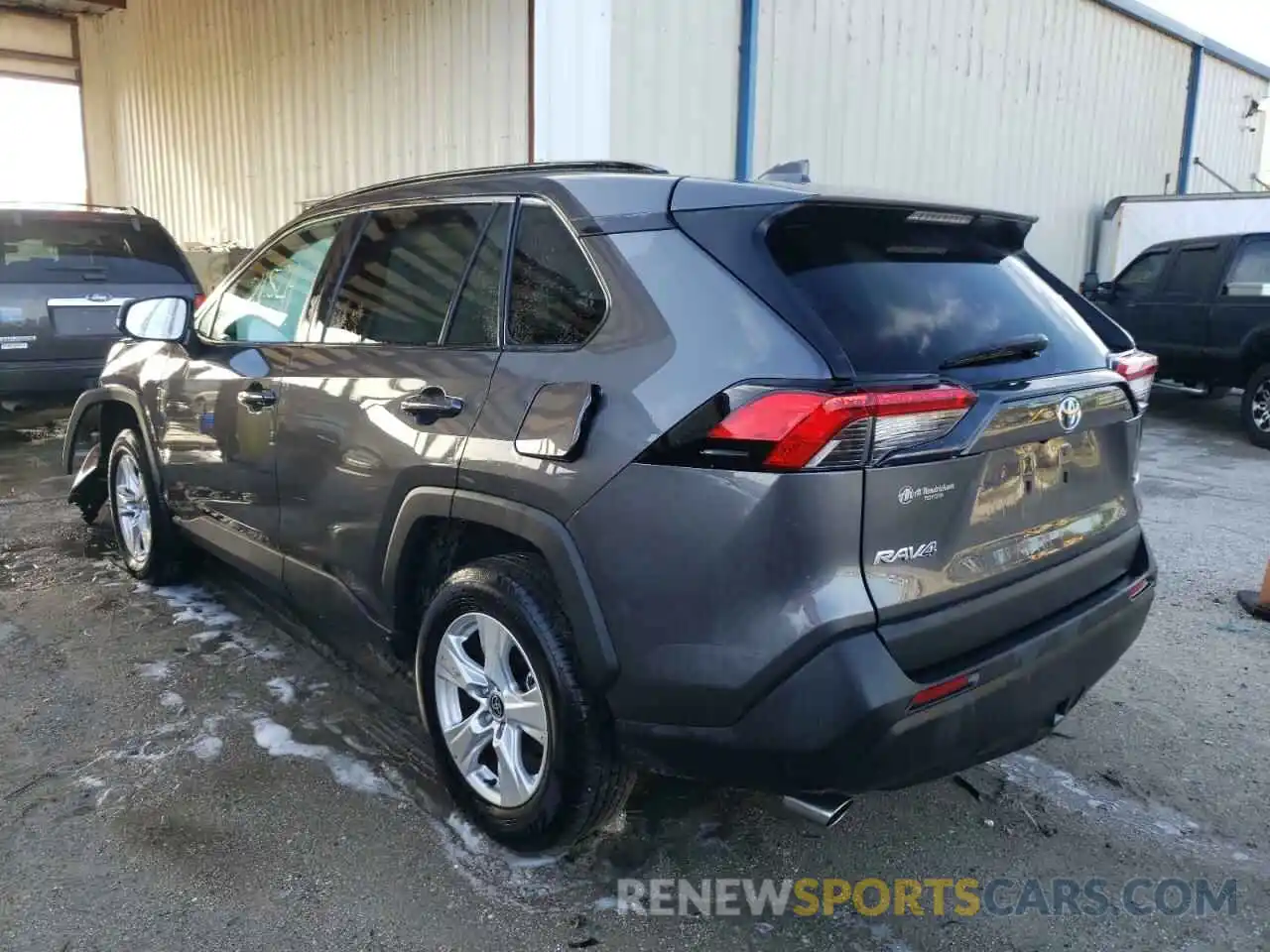 3 Photograph of a damaged car 2T3W1RFV1MC163435 TOYOTA RAV4 2021