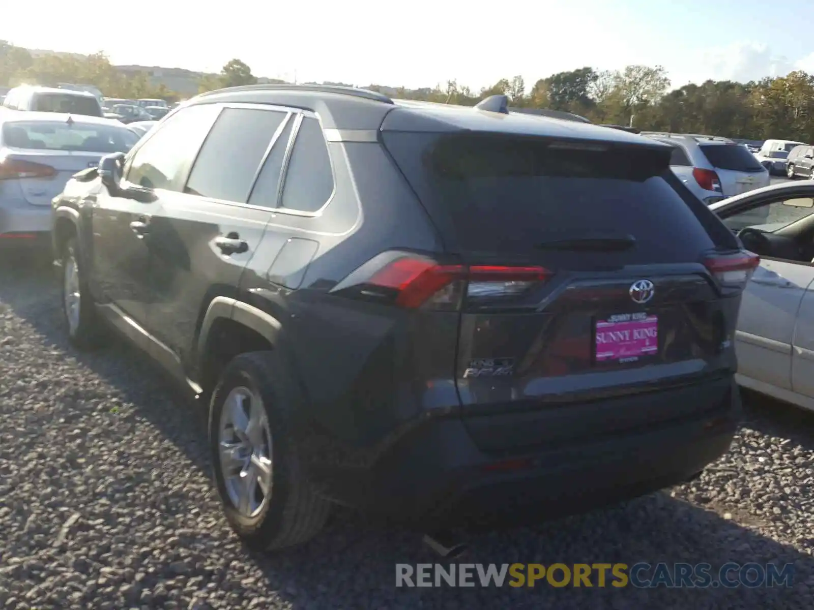 3 Photograph of a damaged car 2T3W1RFV1MW104920 TOYOTA RAV4 2021