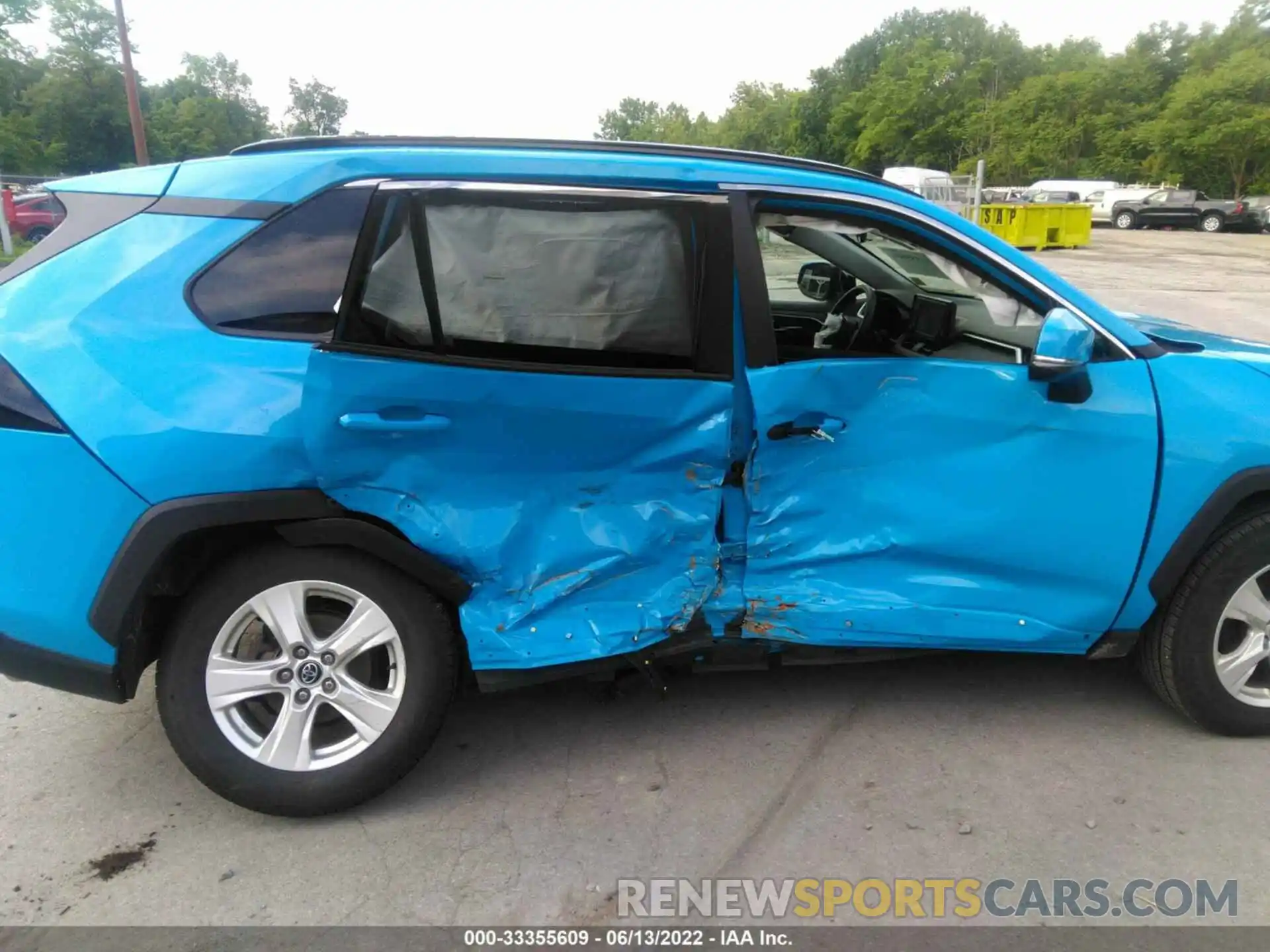 6 Photograph of a damaged car 2T3W1RFV1MW105453 TOYOTA RAV4 2021