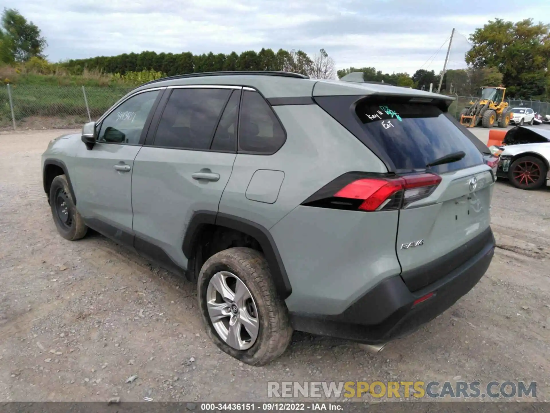 3 Photograph of a damaged car 2T3W1RFV1MW105825 TOYOTA RAV4 2021