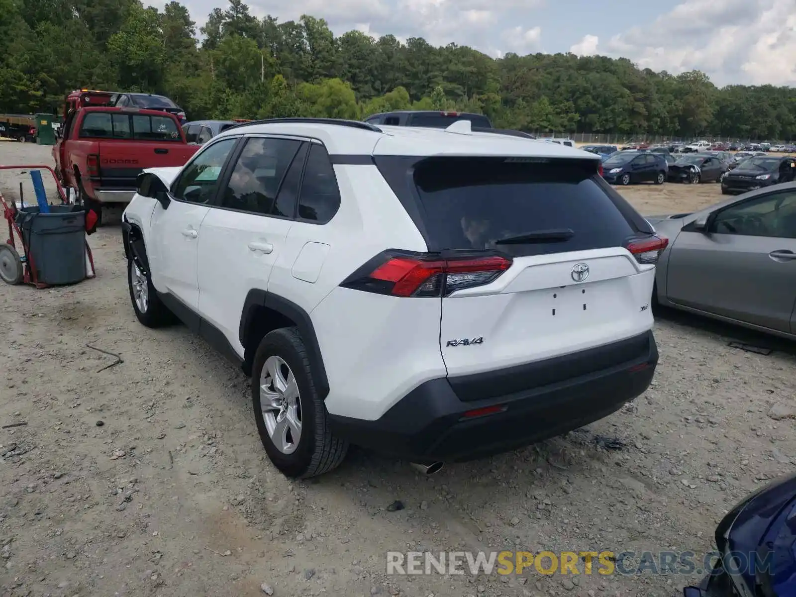 3 Photograph of a damaged car 2T3W1RFV1MW110278 TOYOTA RAV4 2021