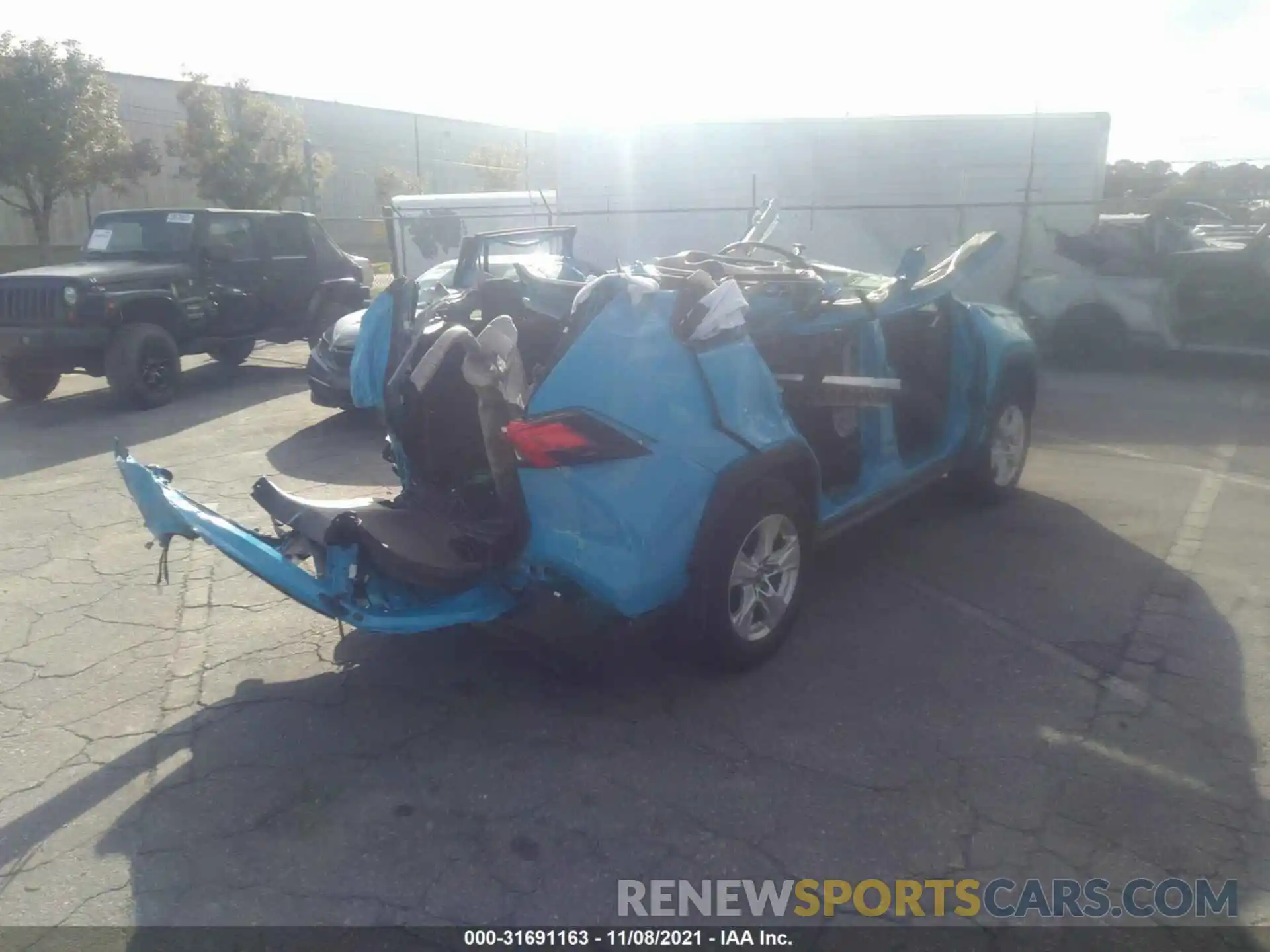 4 Photograph of a damaged car 2T3W1RFV1MW113150 TOYOTA RAV4 2021