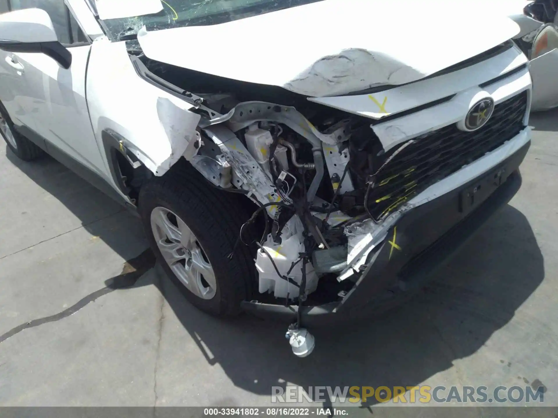 6 Photograph of a damaged car 2T3W1RFV1MW113939 TOYOTA RAV4 2021