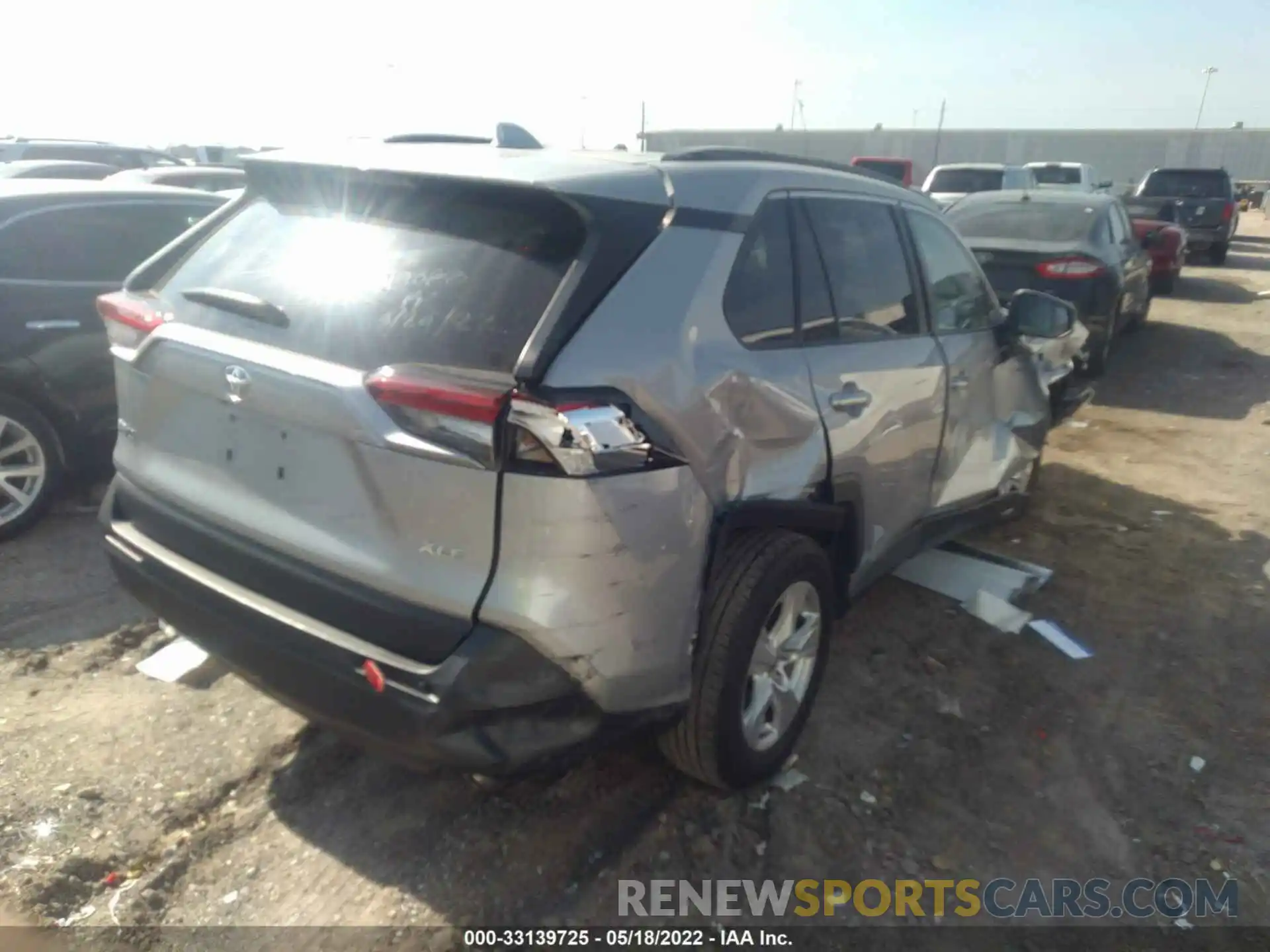 4 Photograph of a damaged car 2T3W1RFV1MW127744 TOYOTA RAV4 2021