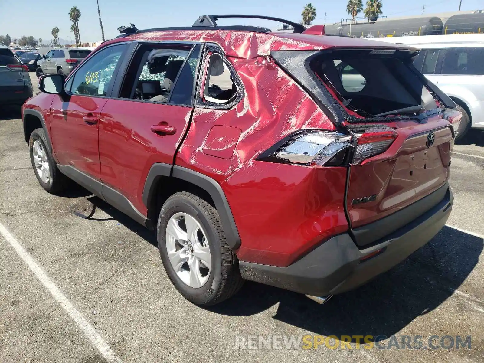 3 Photograph of a damaged car 2T3W1RFV1MW133334 TOYOTA RAV4 2021