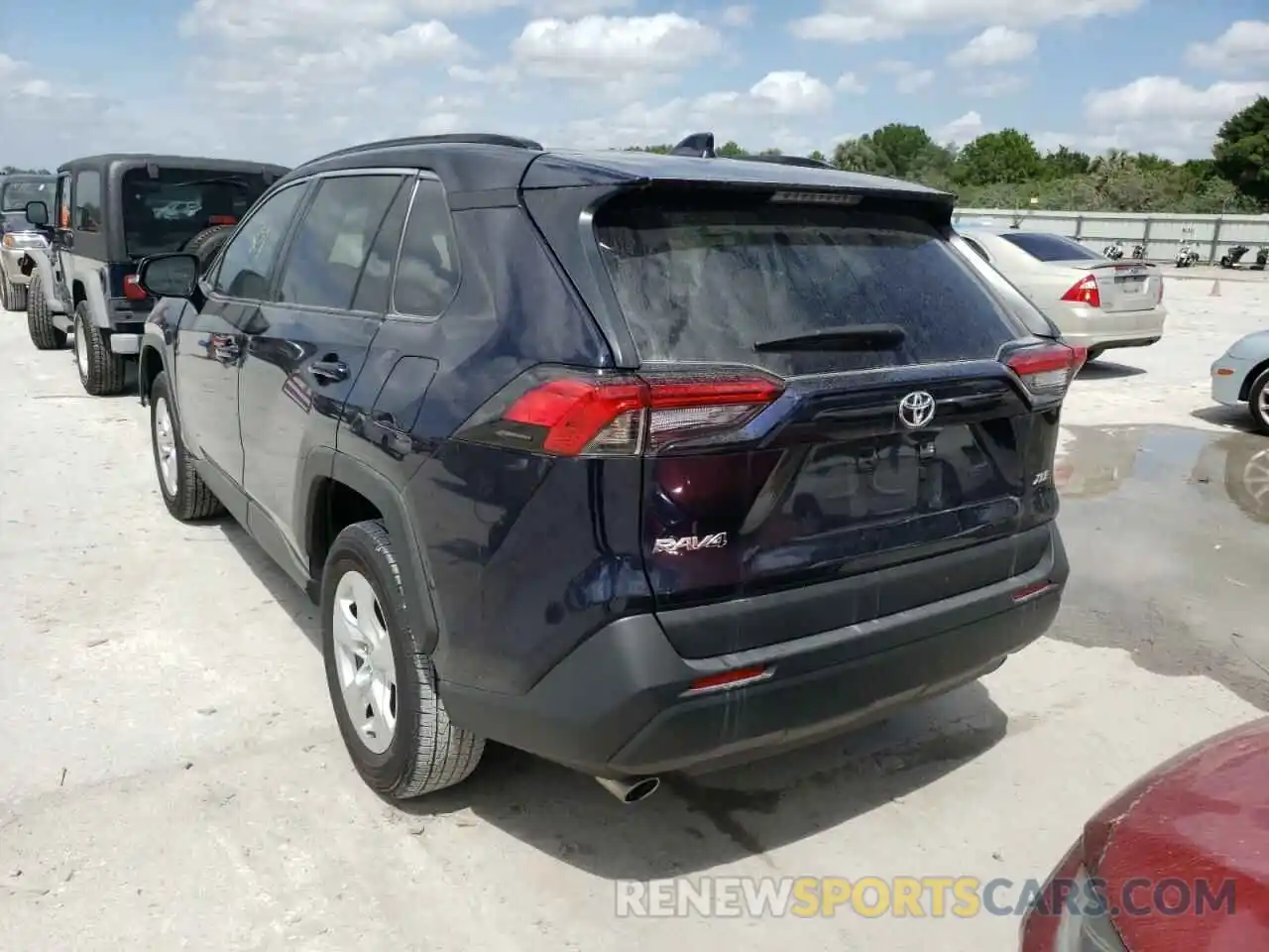 3 Photograph of a damaged car 2T3W1RFV1MW139022 TOYOTA RAV4 2021