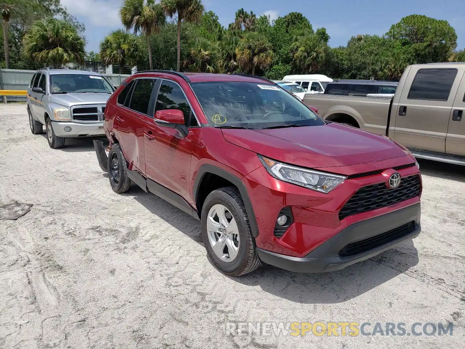 1 Photograph of a damaged car 2T3W1RFV1MW139960 TOYOTA RAV4 2021