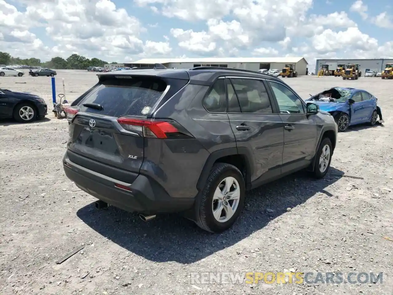 4 Photograph of a damaged car 2T3W1RFV1MW153938 TOYOTA RAV4 2021