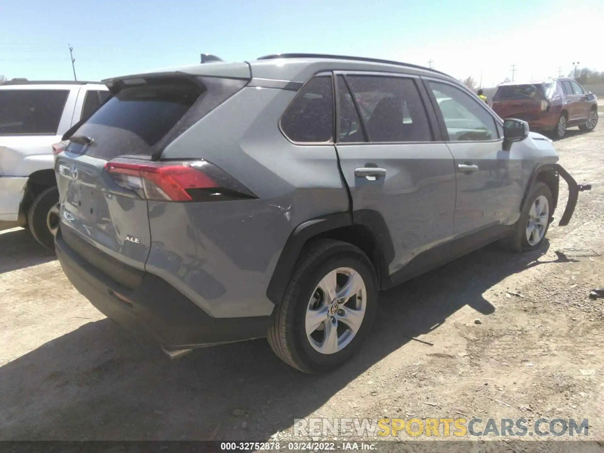 4 Photograph of a damaged car 2T3W1RFV1MW156838 TOYOTA RAV4 2021