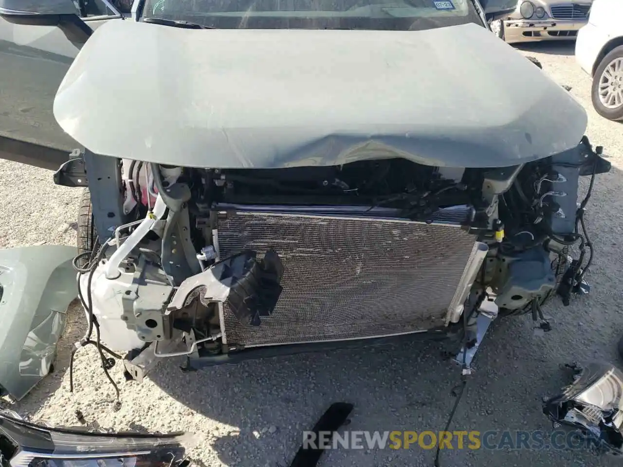 9 Photograph of a damaged car 2T3W1RFV1MW166432 TOYOTA RAV4 2021