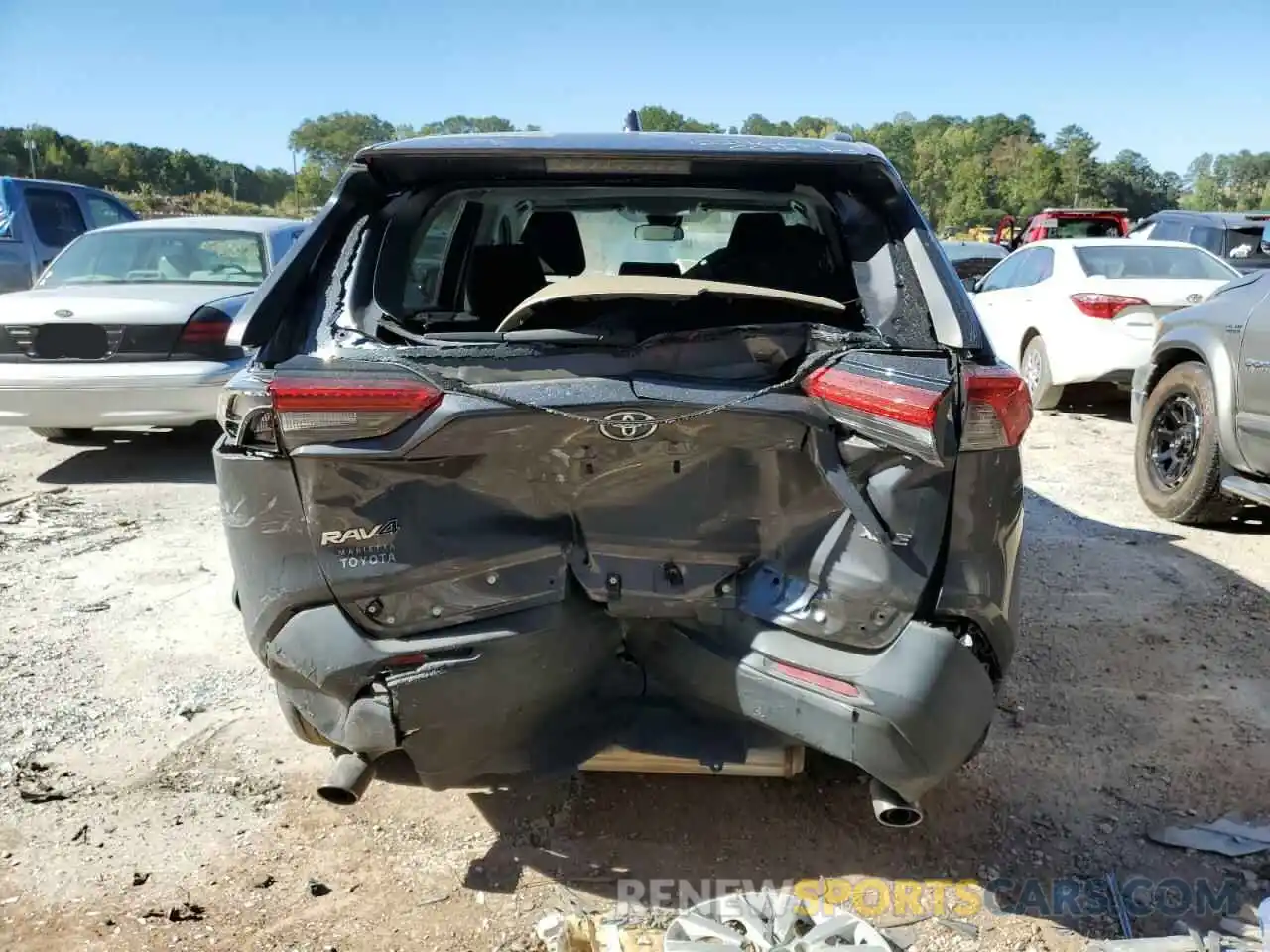 9 Photograph of a damaged car 2T3W1RFV2MC087935 TOYOTA RAV4 2021