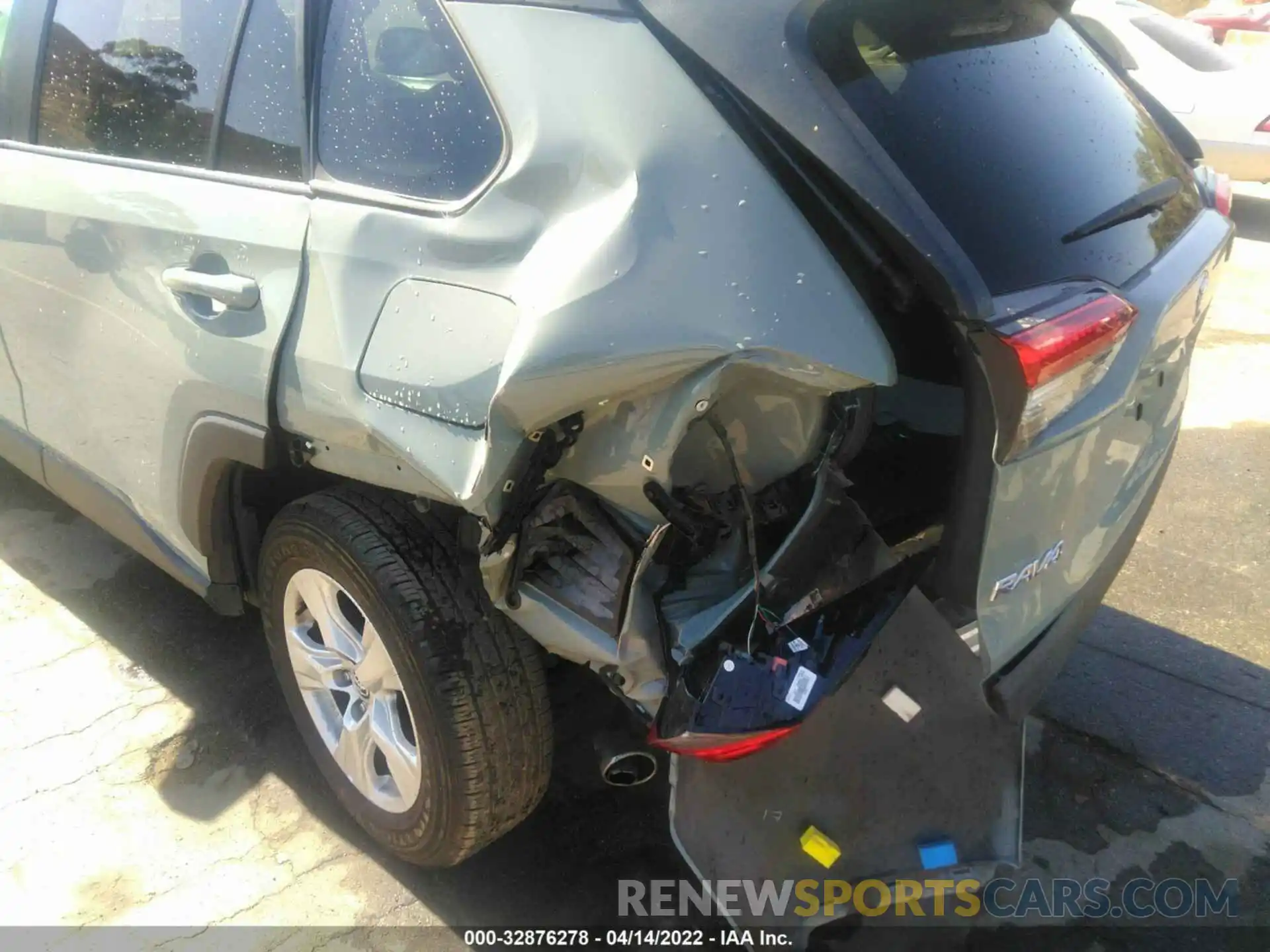 6 Photograph of a damaged car 2T3W1RFV2MC090950 TOYOTA RAV4 2021