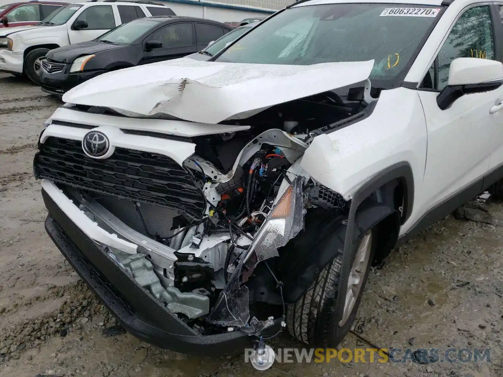 9 Photograph of a damaged car 2T3W1RFV2MC096554 TOYOTA RAV4 2021