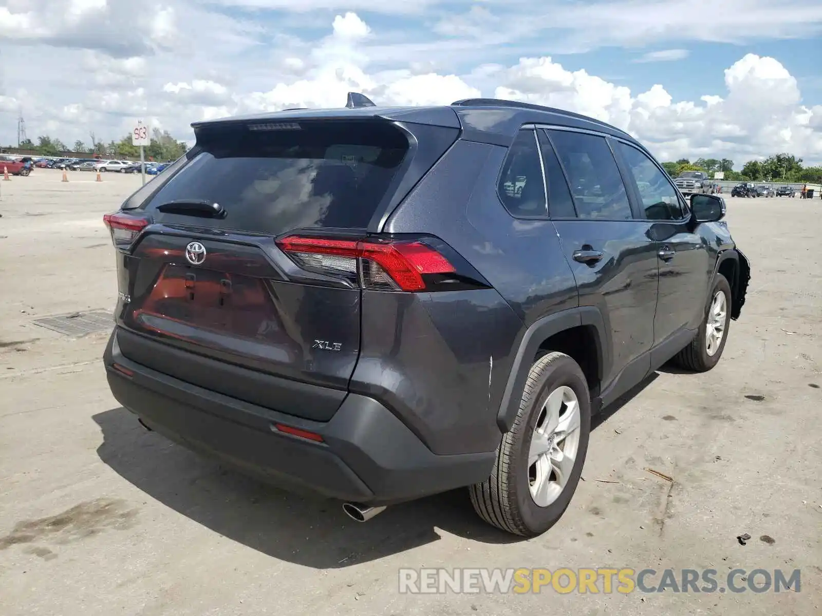 4 Photograph of a damaged car 2T3W1RFV2MC100442 TOYOTA RAV4 2021