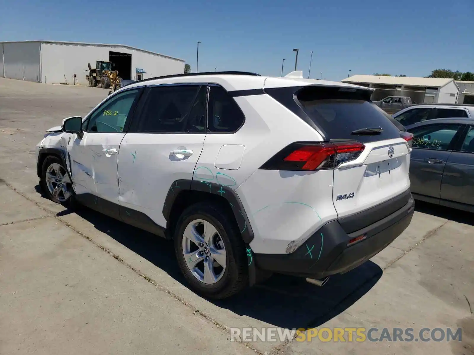 3 Photograph of a damaged car 2T3W1RFV2MC100800 TOYOTA RAV4 2021