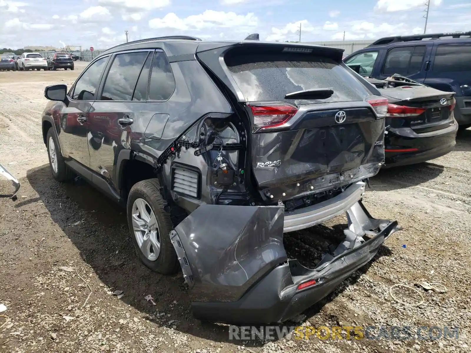 3 Photograph of a damaged car 2T3W1RFV2MC102529 TOYOTA RAV4 2021