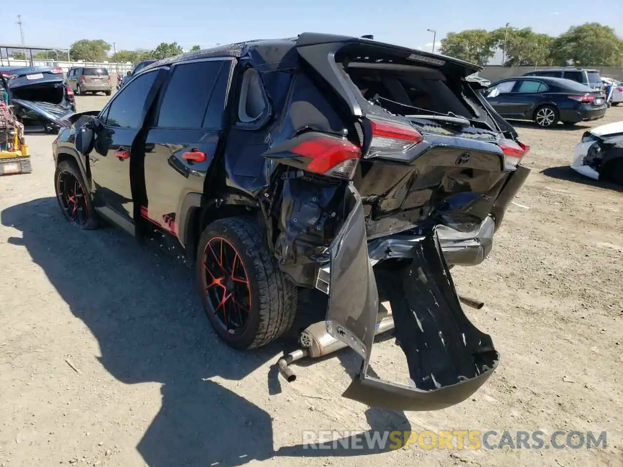 3 Photograph of a damaged car 2T3W1RFV2MC108332 TOYOTA RAV4 2021