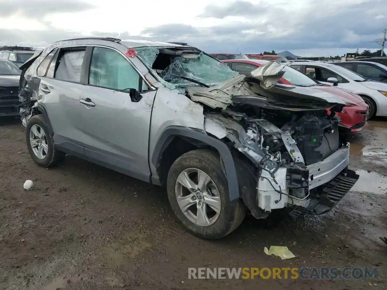 4 Photograph of a damaged car 2T3W1RFV2MC110565 TOYOTA RAV4 2021