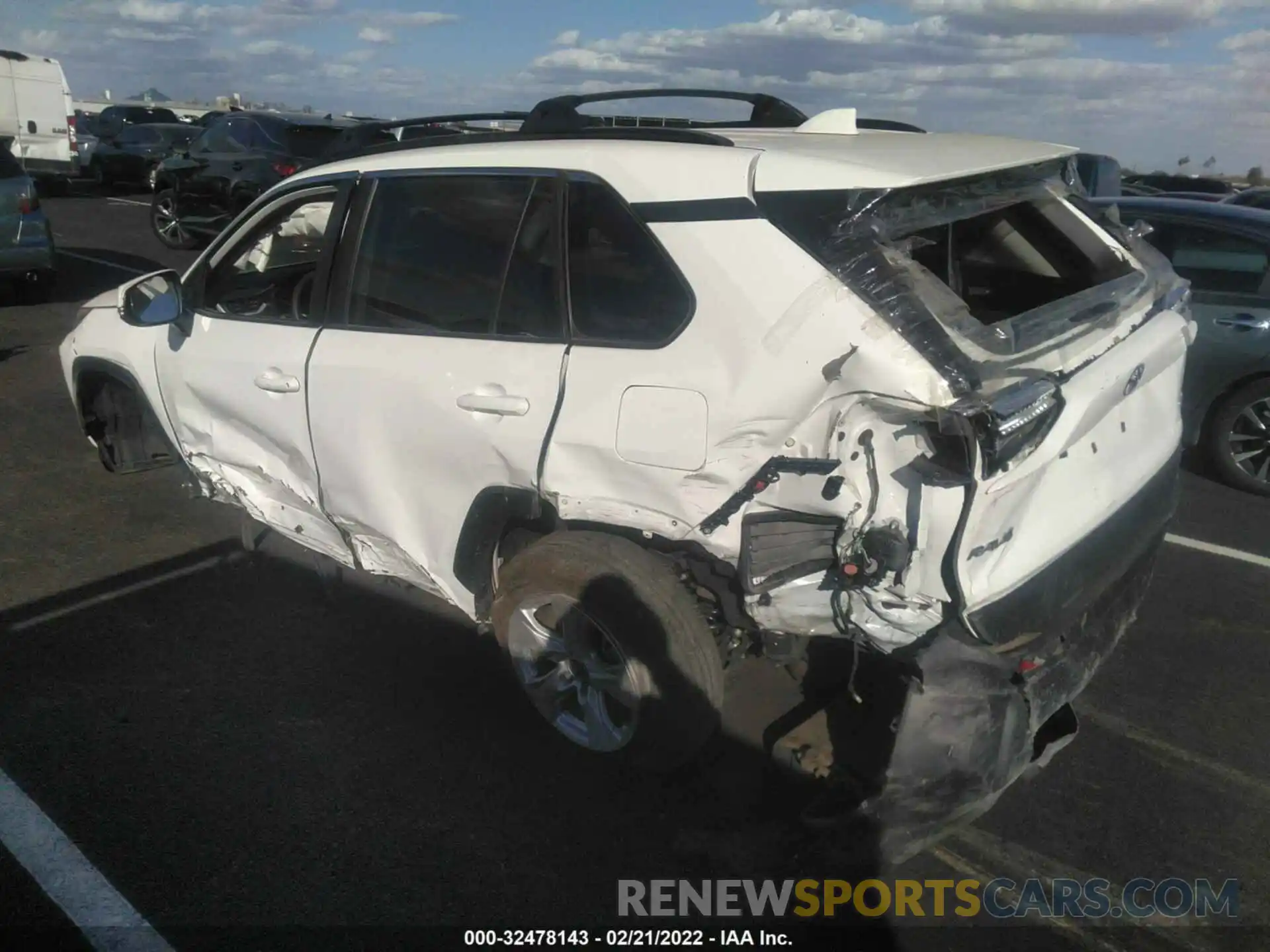 3 Photograph of a damaged car 2T3W1RFV2MC119721 TOYOTA RAV4 2021