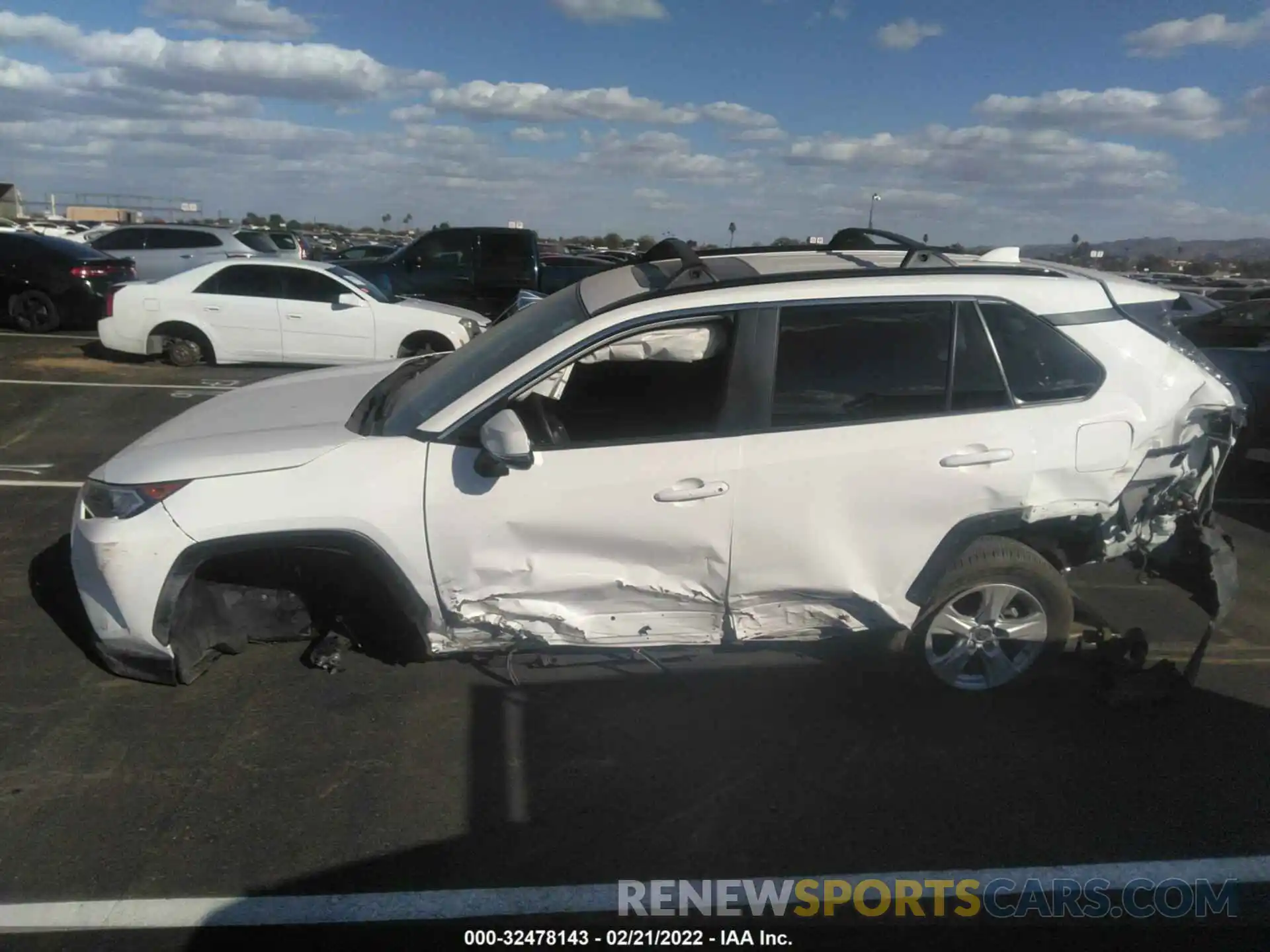 6 Photograph of a damaged car 2T3W1RFV2MC119721 TOYOTA RAV4 2021