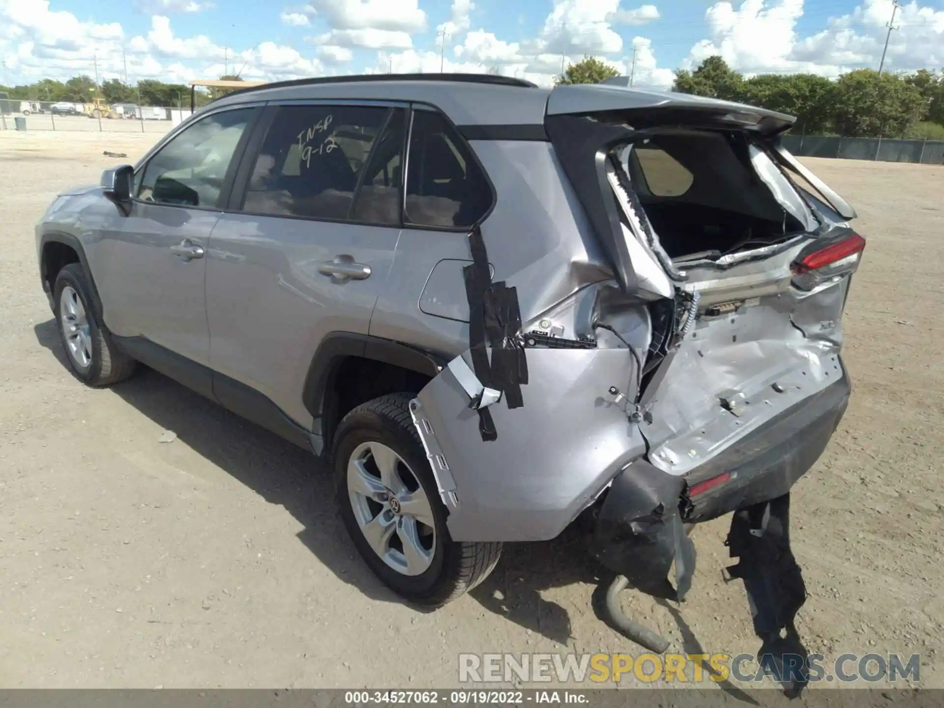 3 Photograph of a damaged car 2T3W1RFV2MC126748 TOYOTA RAV4 2021