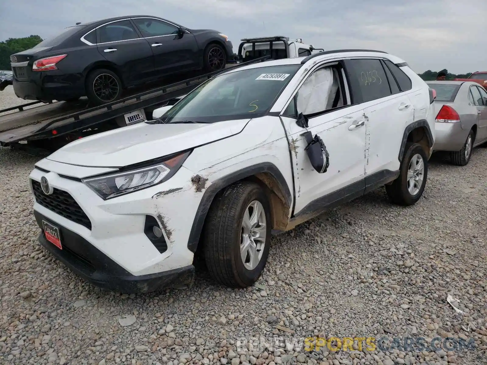 2 Photograph of a damaged car 2T3W1RFV2MC126801 TOYOTA RAV4 2021