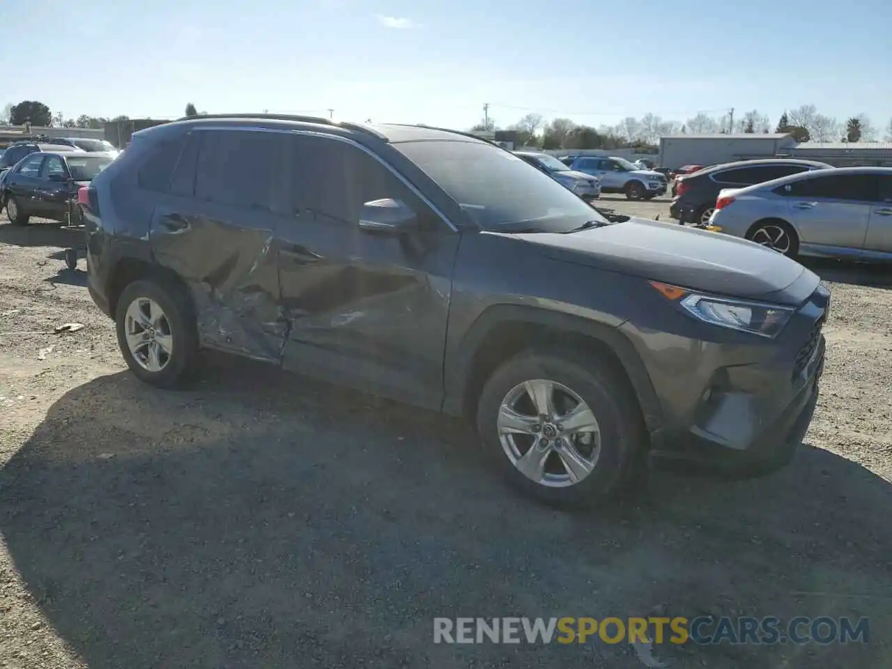 4 Photograph of a damaged car 2T3W1RFV2MC132405 TOYOTA RAV4 2021