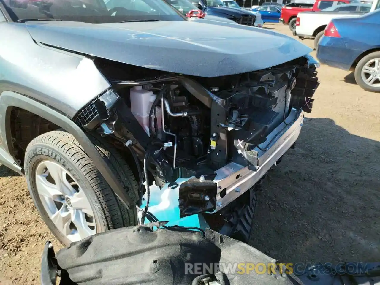 9 Photograph of a damaged car 2T3W1RFV2MC136986 TOYOTA RAV4 2021