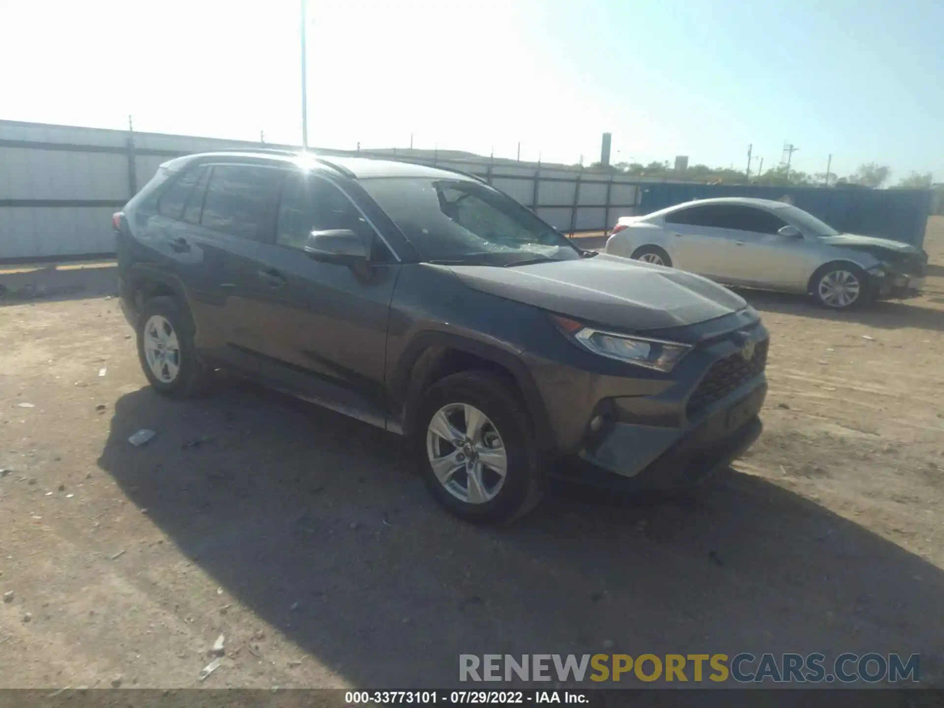 1 Photograph of a damaged car 2T3W1RFV2MC147115 TOYOTA RAV4 2021