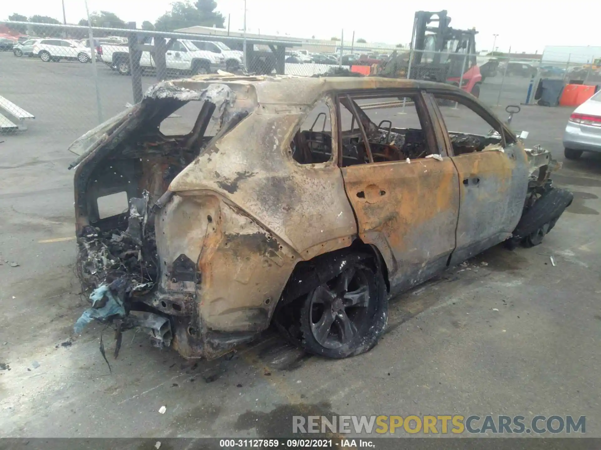 4 Photograph of a damaged car 2T3W1RFV2MC155571 TOYOTA RAV4 2021