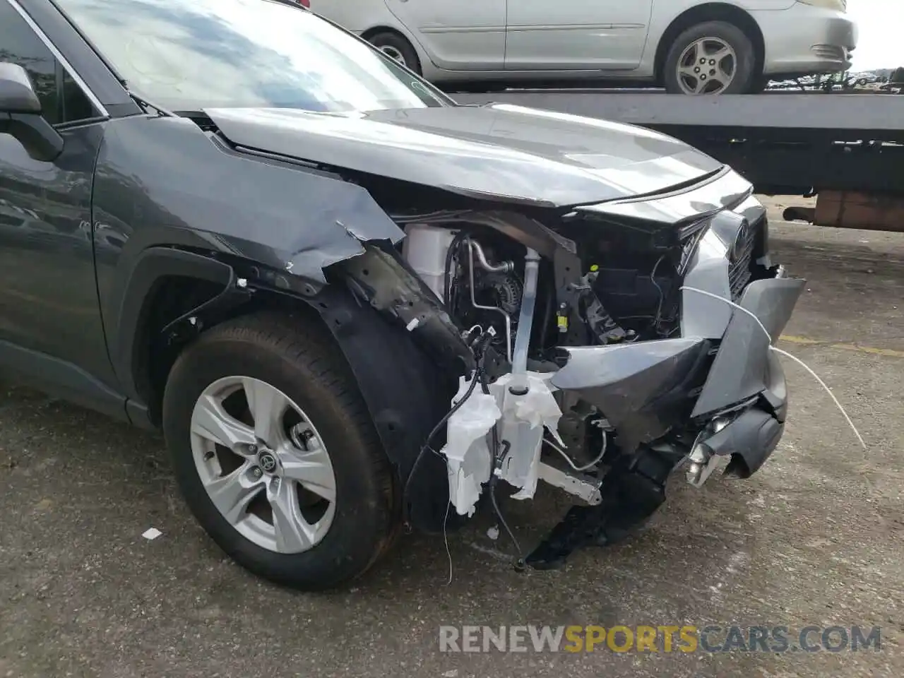 9 Photograph of a damaged car 2T3W1RFV2MC161175 TOYOTA RAV4 2021