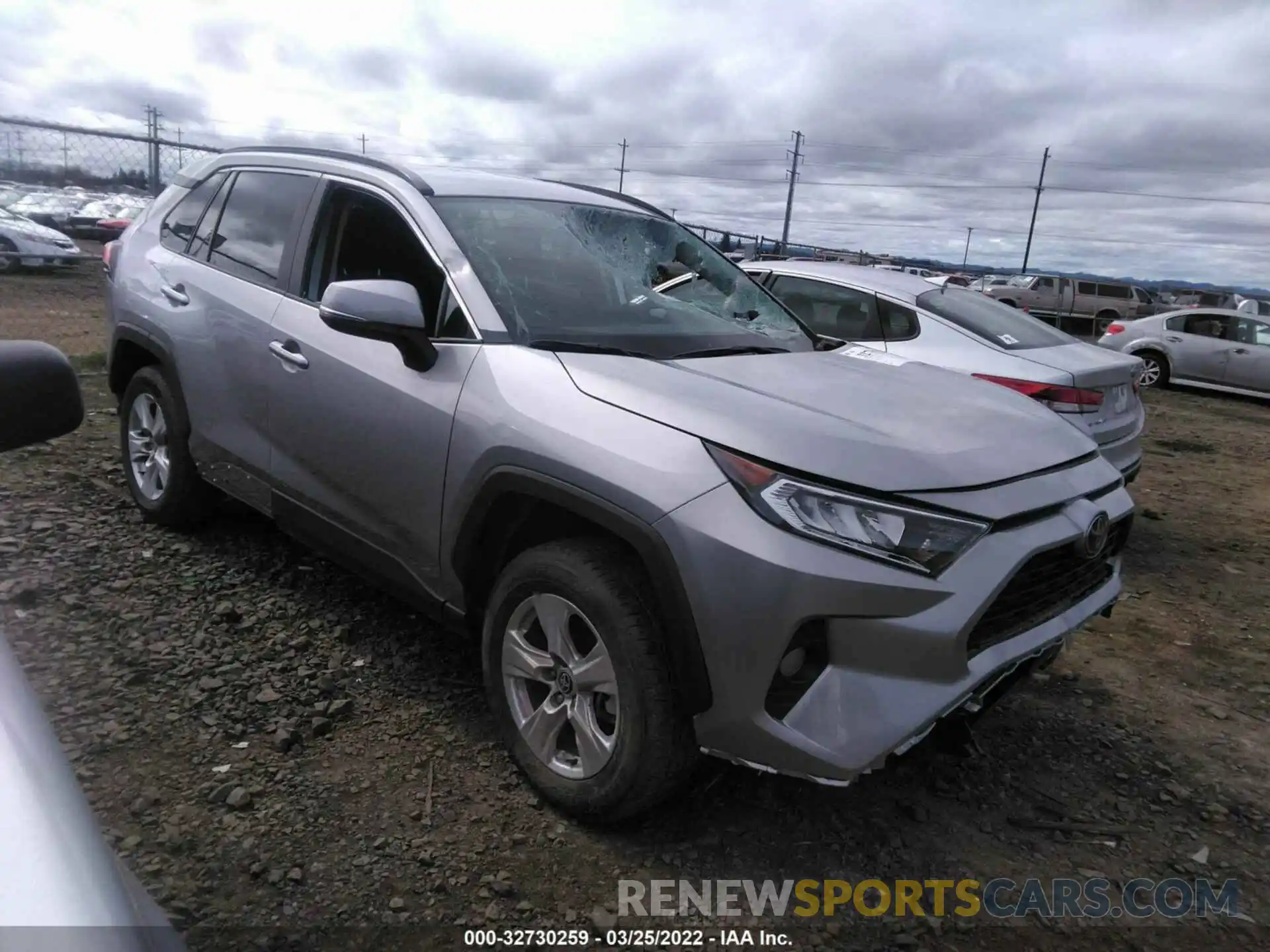 1 Photograph of a damaged car 2T3W1RFV2MC165033 TOYOTA RAV4 2021