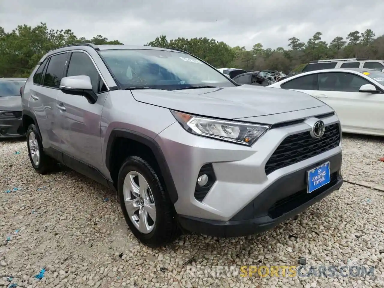 1 Photograph of a damaged car 2T3W1RFV2MC172564 TOYOTA RAV4 2021