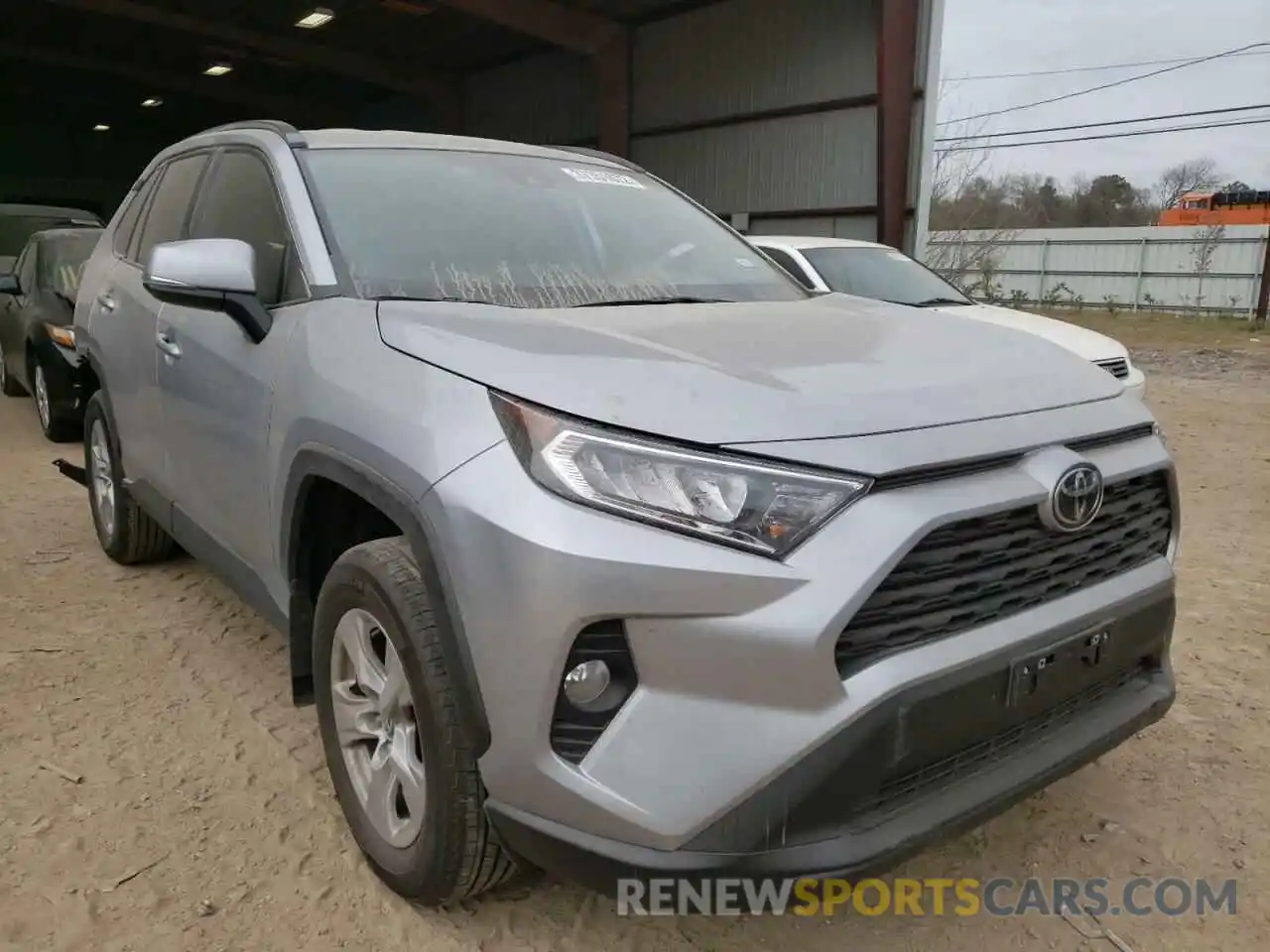 1 Photograph of a damaged car 2T3W1RFV2MC172709 TOYOTA RAV4 2021