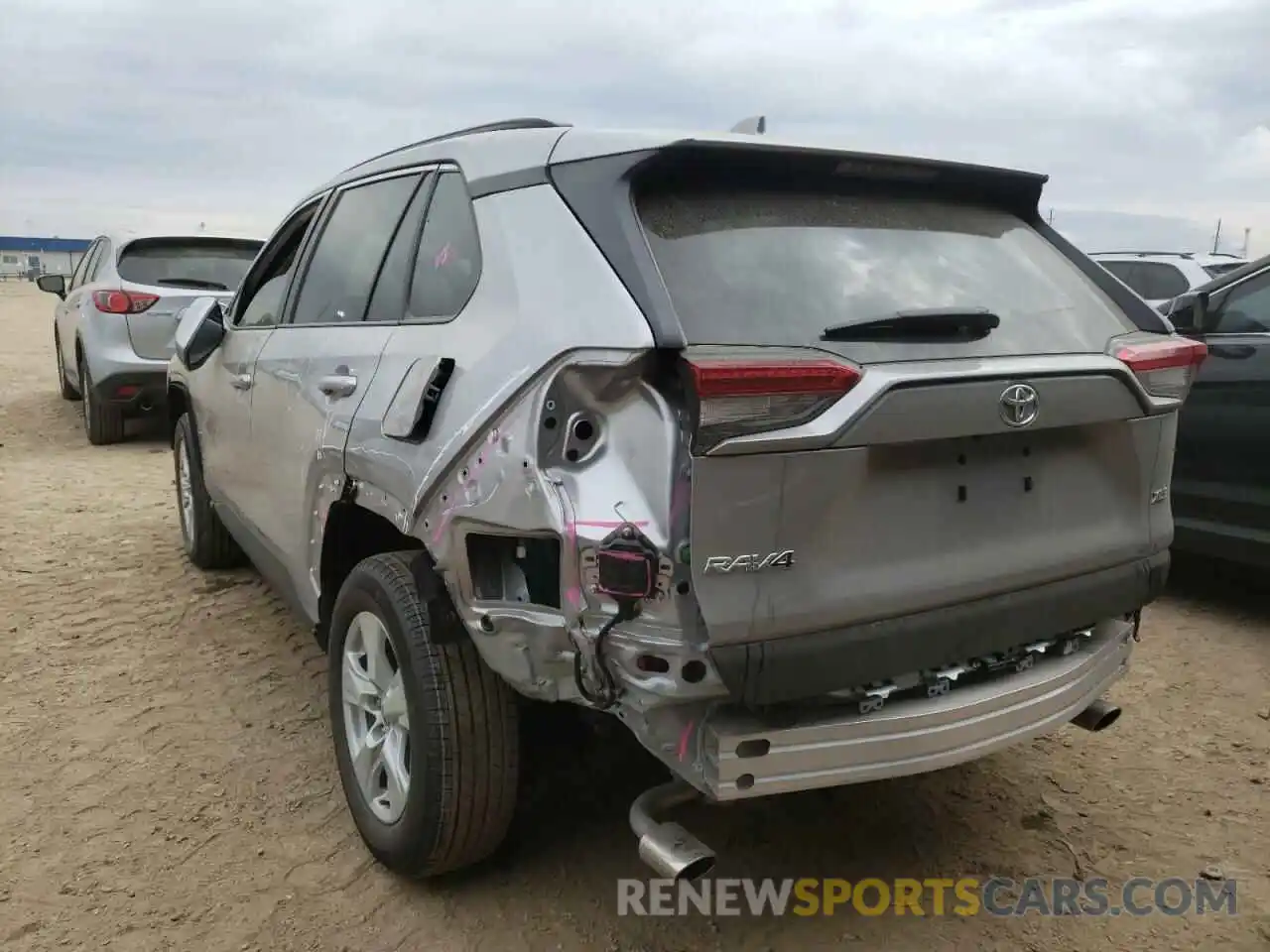 3 Photograph of a damaged car 2T3W1RFV2MC172709 TOYOTA RAV4 2021