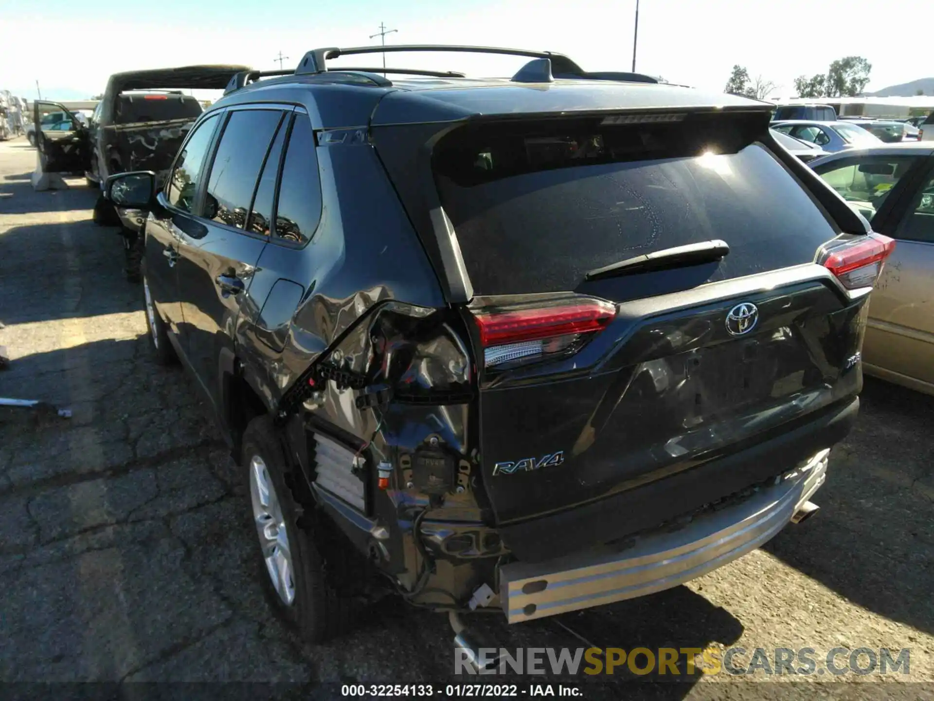 3 Photograph of a damaged car 2T3W1RFV2MW104652 TOYOTA RAV4 2021