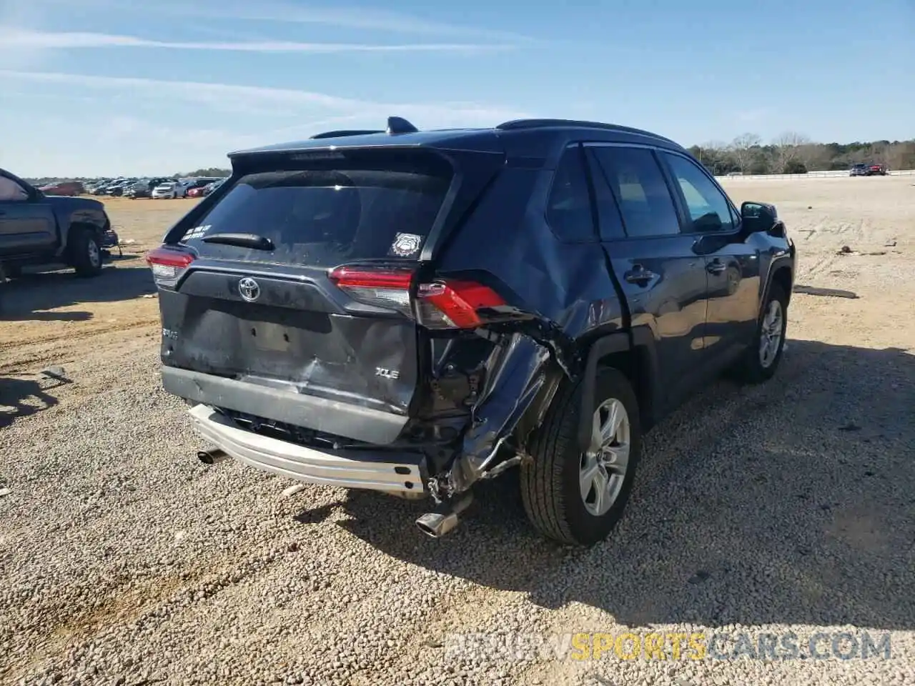 4 Photograph of a damaged car 2T3W1RFV2MW107048 TOYOTA RAV4 2021