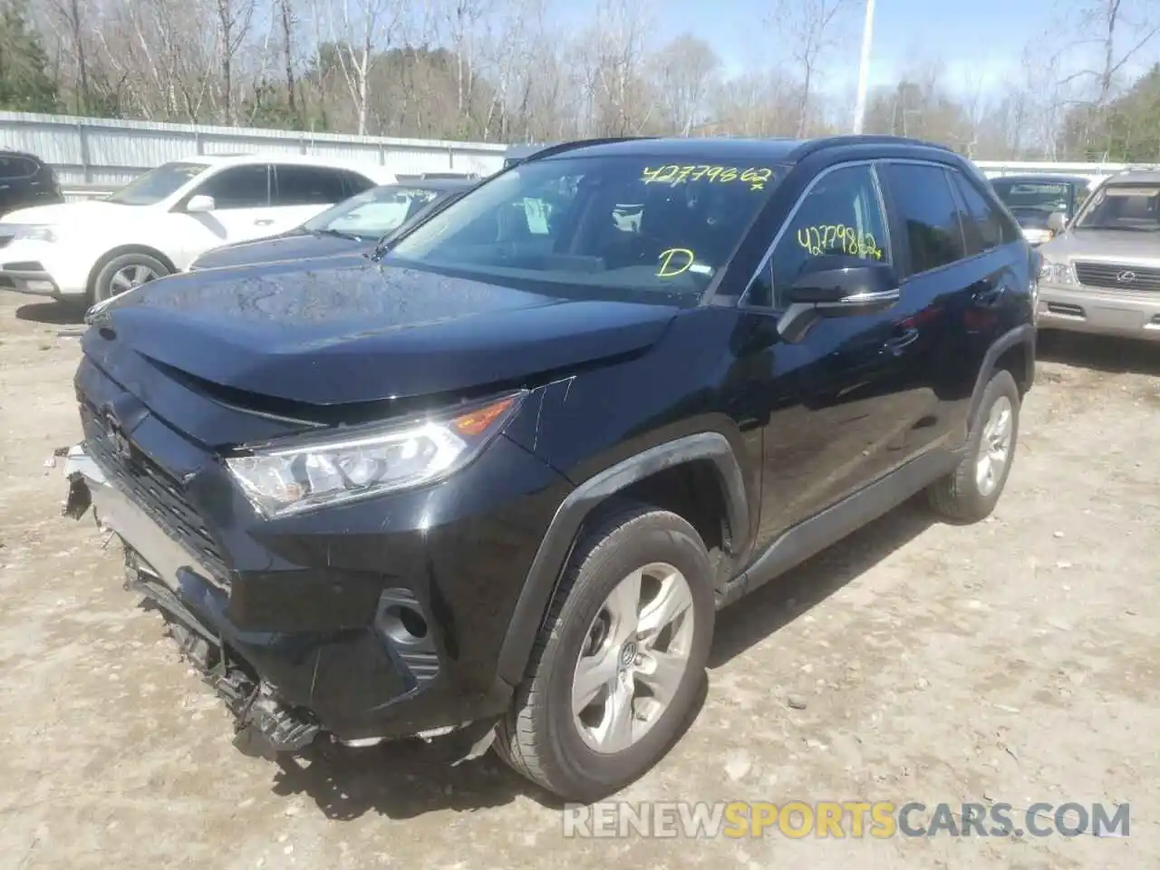 2 Photograph of a damaged car 2T3W1RFV2MW113321 TOYOTA RAV4 2021