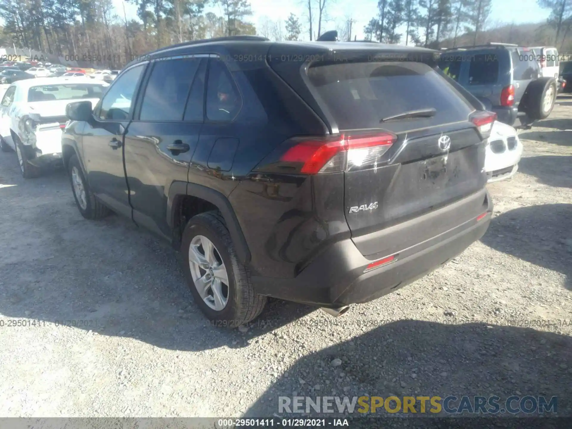 3 Photograph of a damaged car 2T3W1RFV2MW113416 TOYOTA RAV4 2021