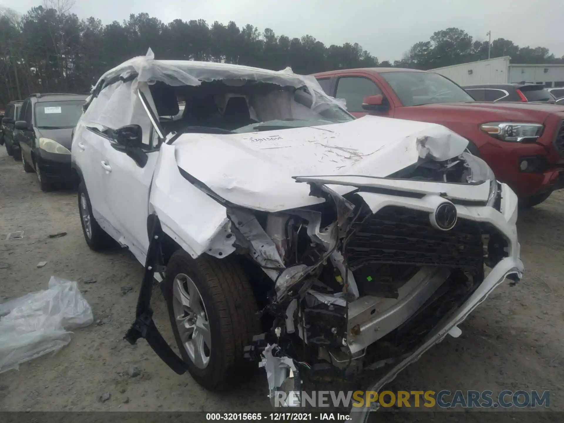 1 Photograph of a damaged car 2T3W1RFV2MW116705 TOYOTA RAV4 2021