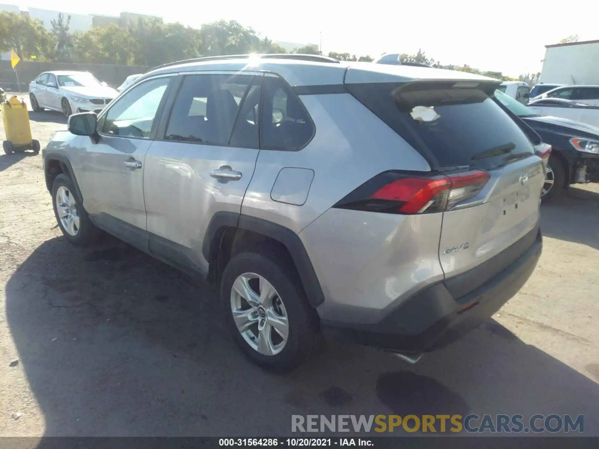 3 Photograph of a damaged car 2T3W1RFV2MW119443 TOYOTA RAV4 2021